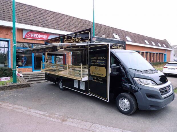 Camion rôtisserie et traiteur