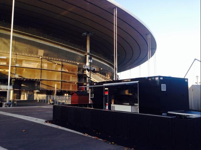 Foodtruck Hedimag devant le stade de france