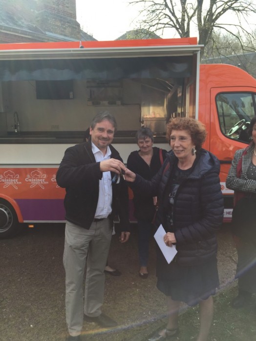 Un food truck pour la bonne cause