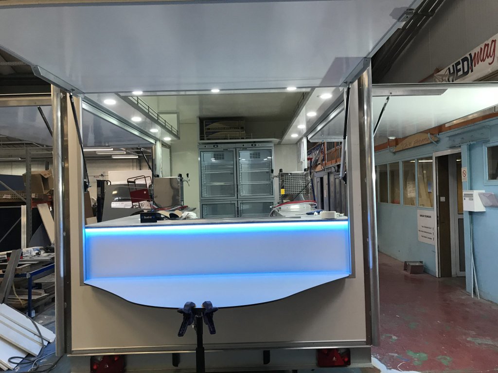 Remorque Ilobar Bar boissons mobile (1)