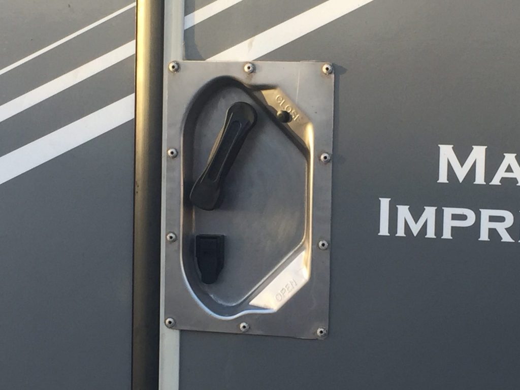 camion atelier multifonction hedimag