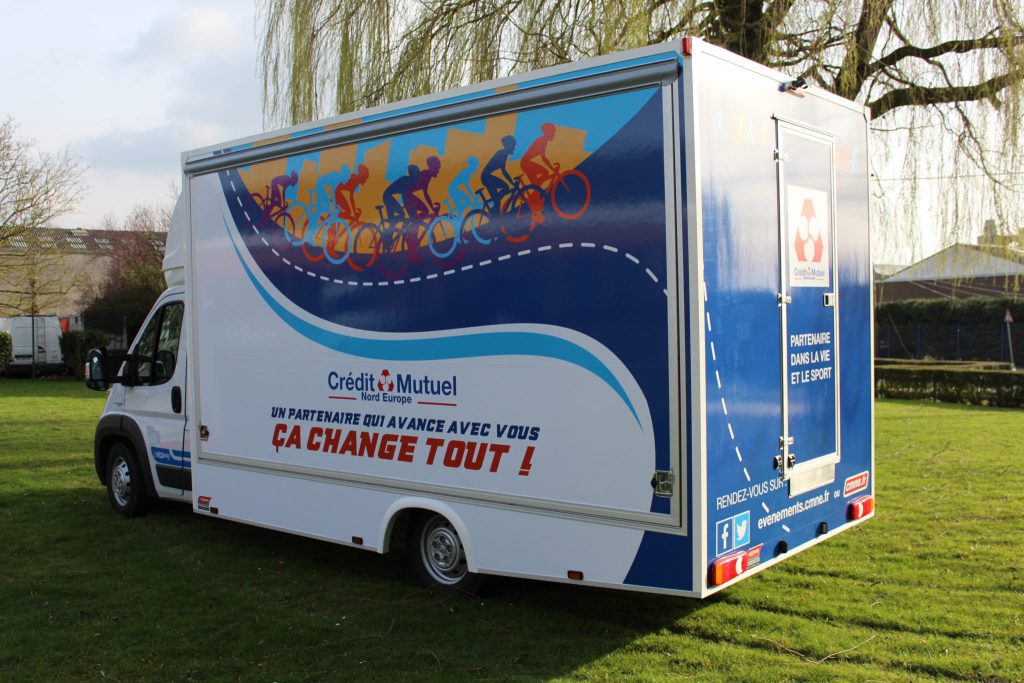 camion podium hedimag podium mobile camion évènementiel