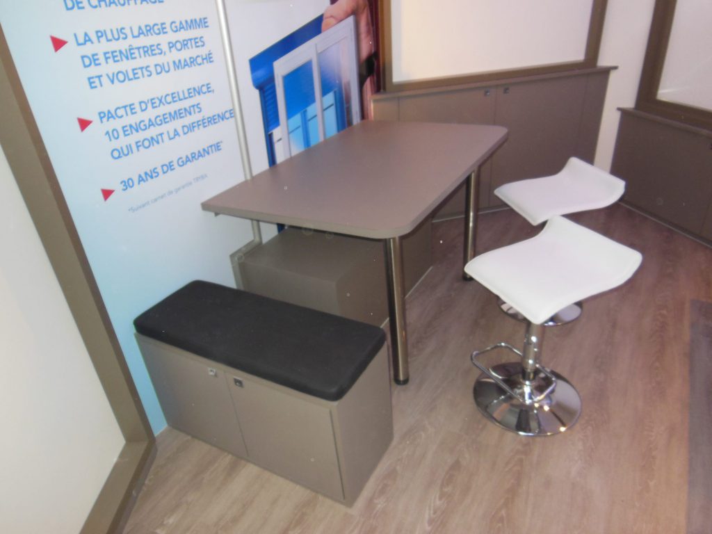 camion showroom mobile