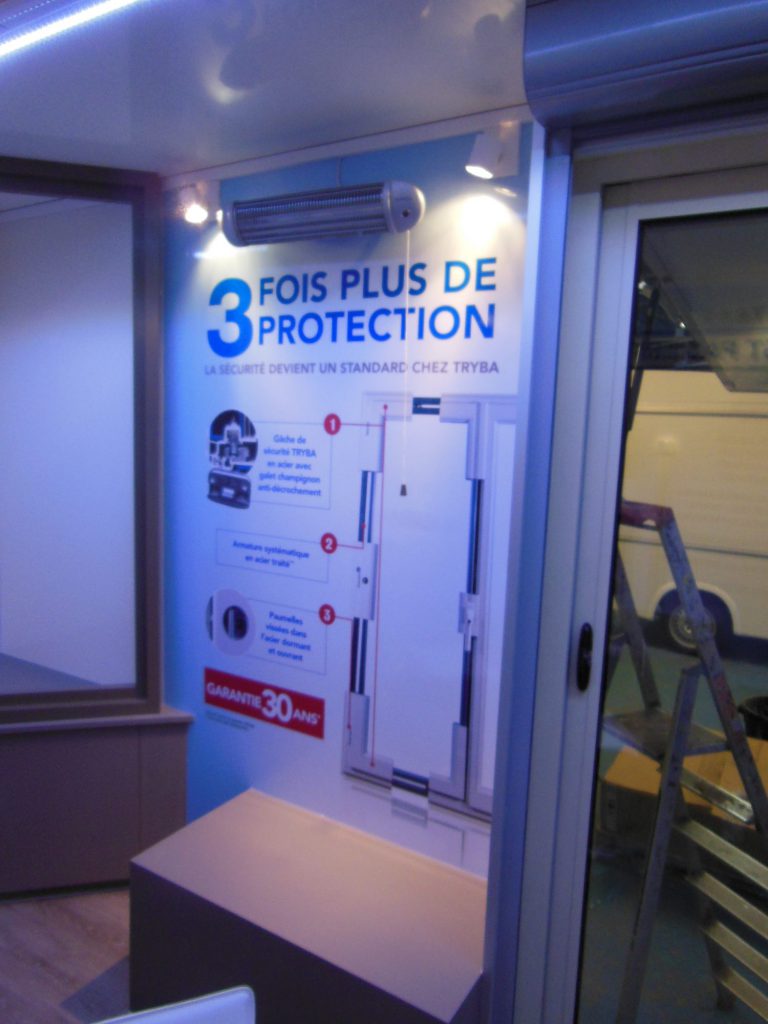 camion showroom mobile