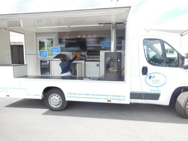 camion showroom mobile
