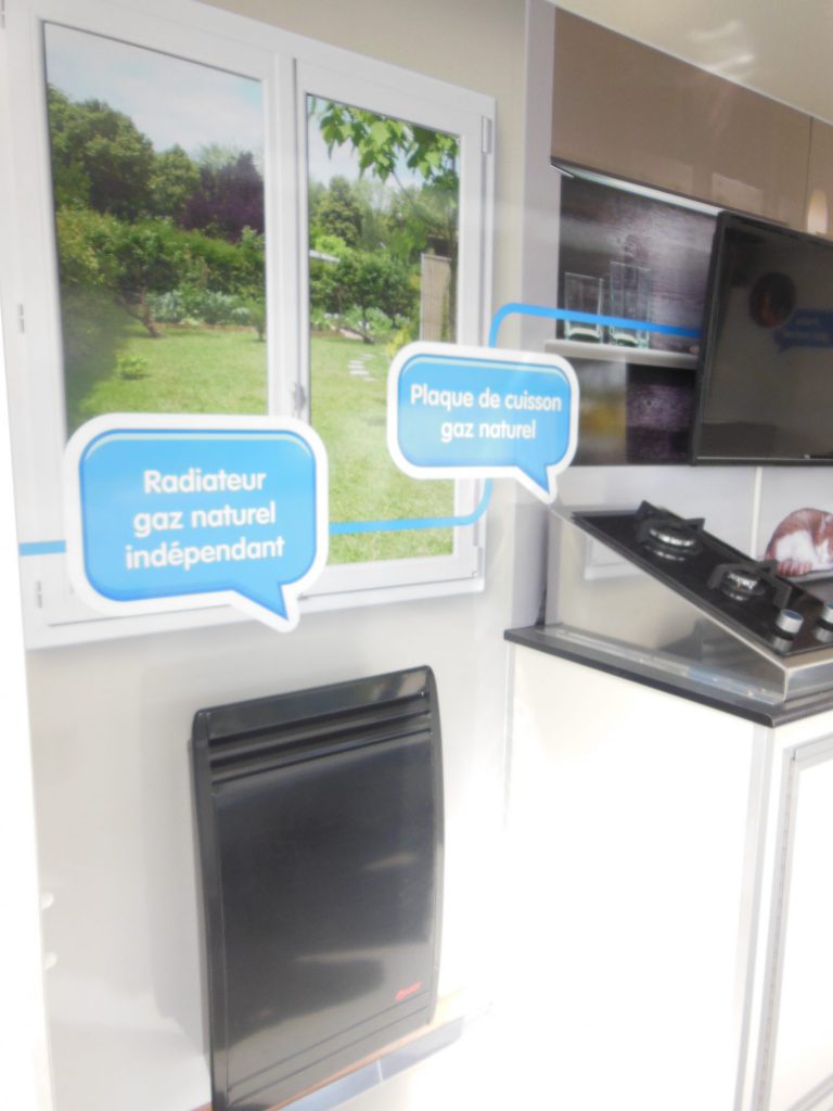 camion showroom mobile
