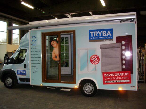 camion showroom mobile