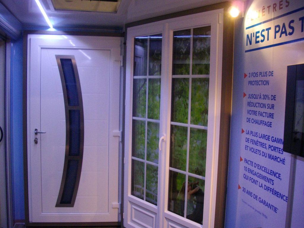 camion showroom mobile