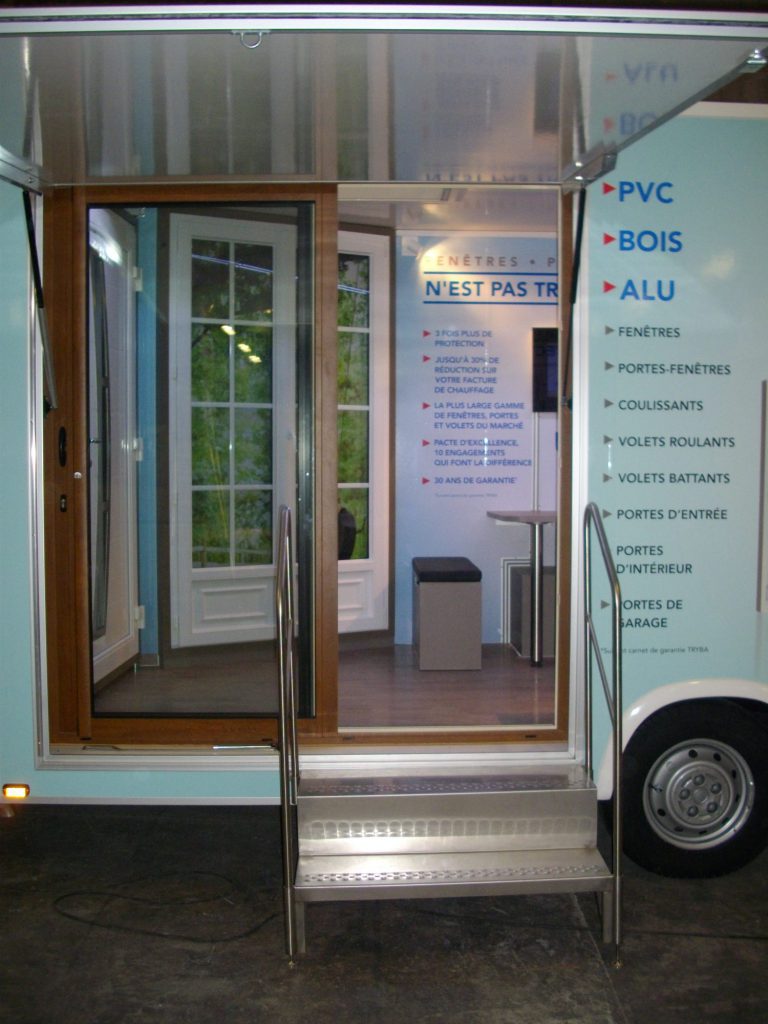 camion showroom mobile
