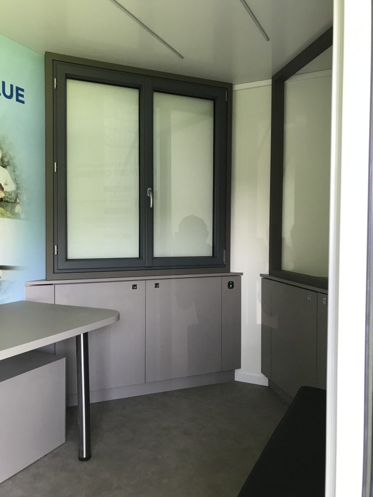Camion Showroom mobile intérieur