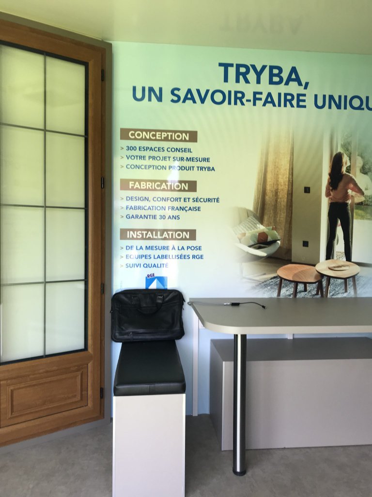 Camion Showroom mobile intérieur