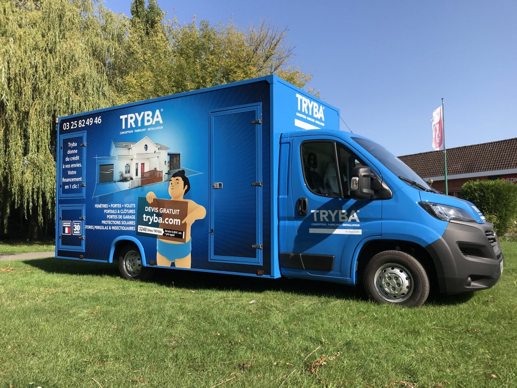 Camion Showroom mobile Hedimag