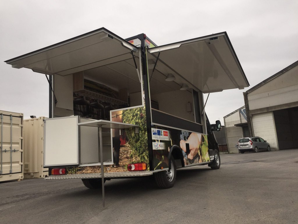 wine truck bar à vins mobile bar à bières brasserie mobile