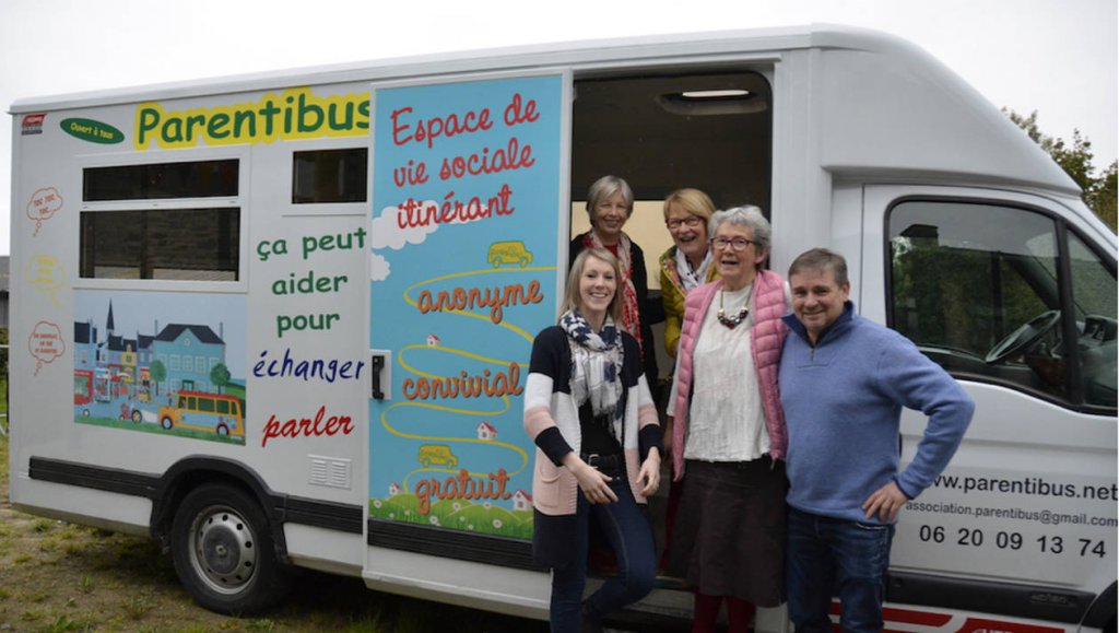 bus d'écoute au famille