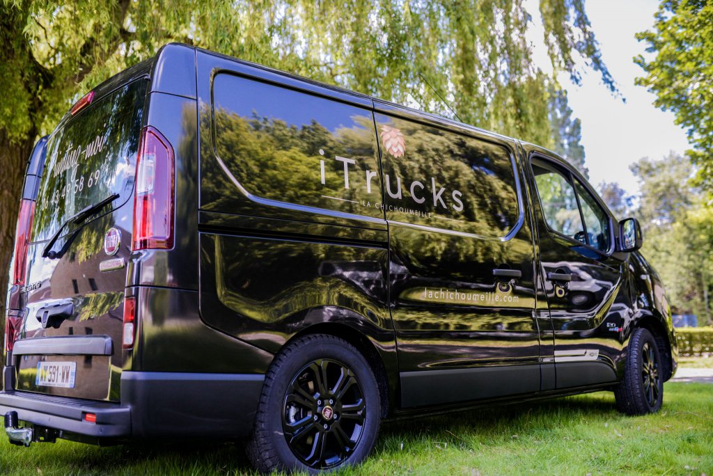 Food truck Service Extérieur citroen jumpy foodtruck peugeot expert foodtruck fiat talento foodtruck