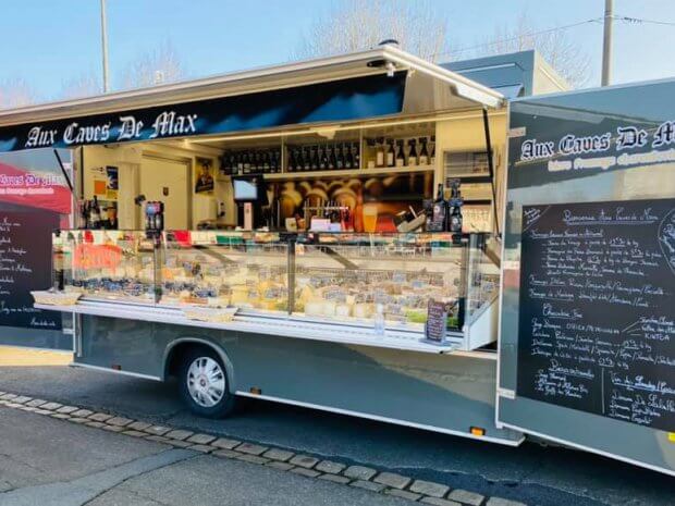 Camion vente de produits artisanaux Aux caves de Max
