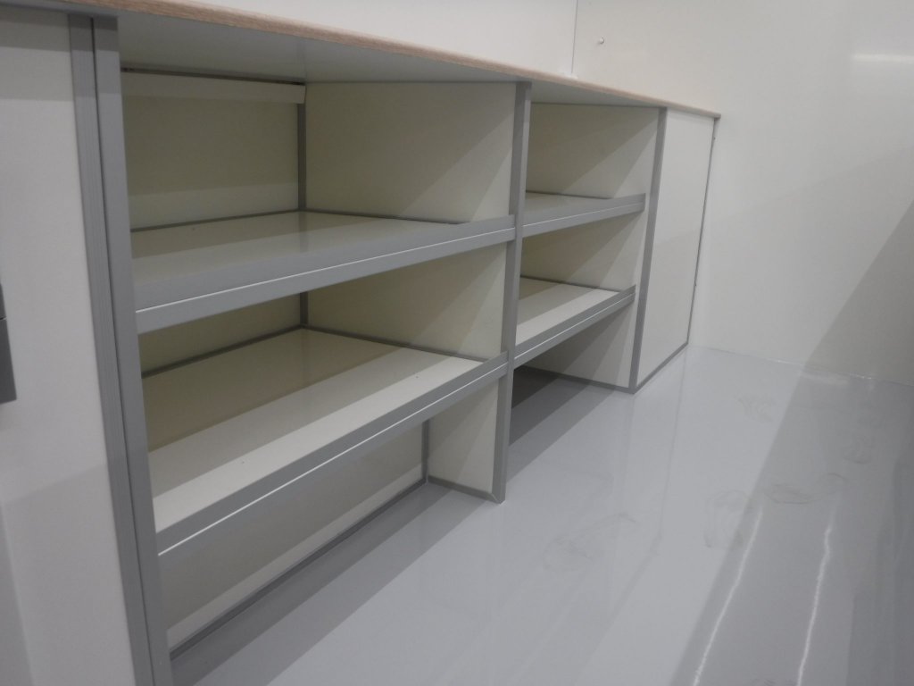 Camion boutique magasin 330 310 Chaudron