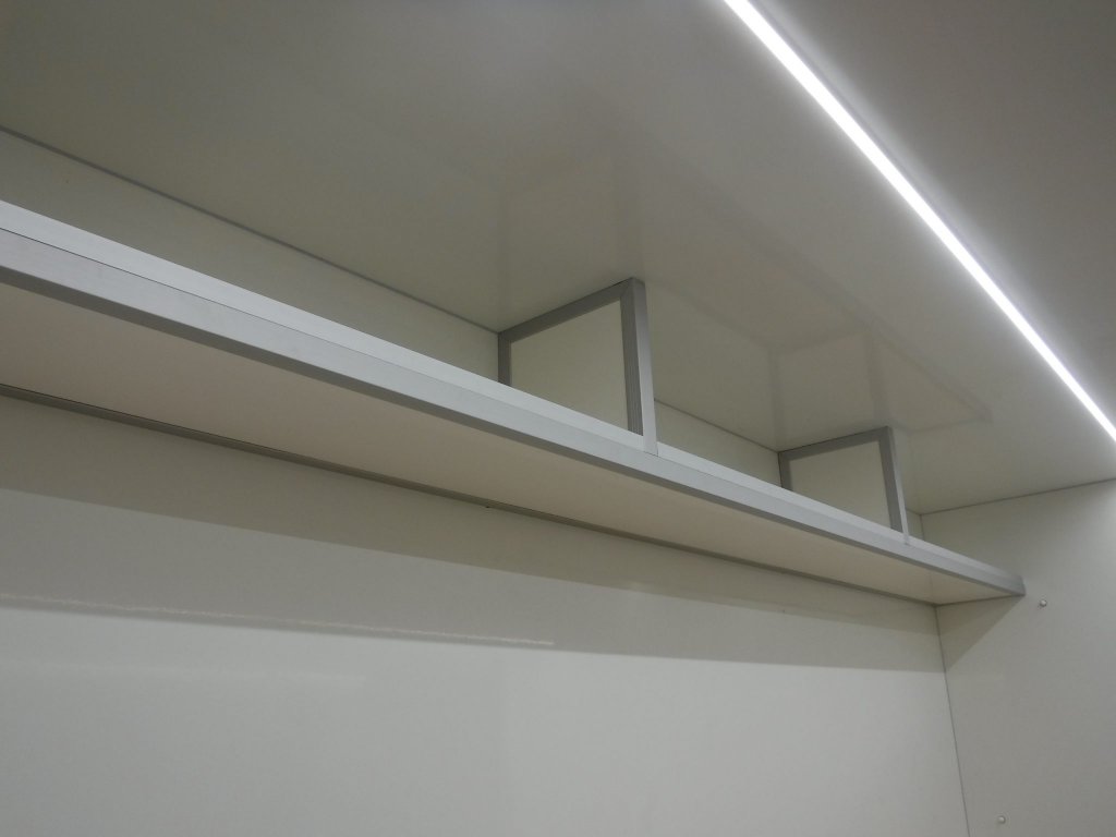Camion boutique magasin 330 310 Chaudron