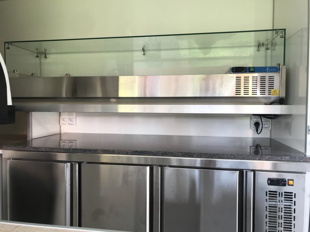 Le Pizzaiolo Hermann camion ford transit access pizza bois