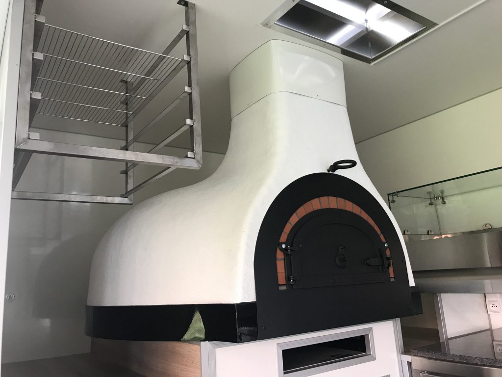 Le Pizzaiolo Hermann camion ford transit access pizza bois