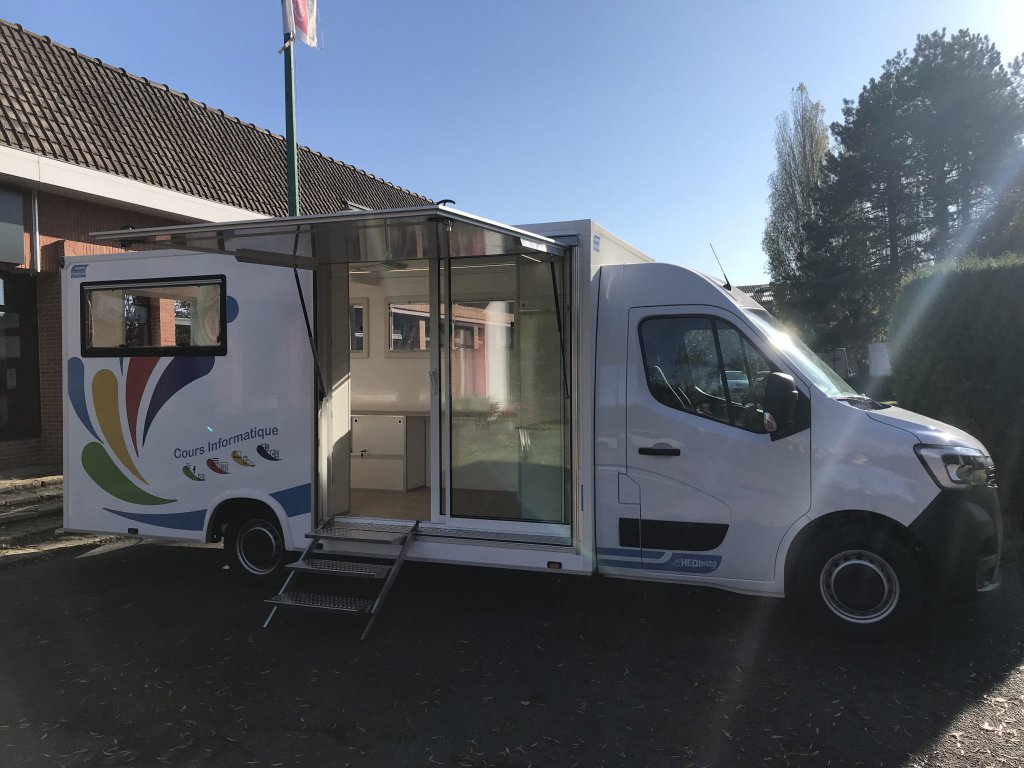 camion bureau informatique