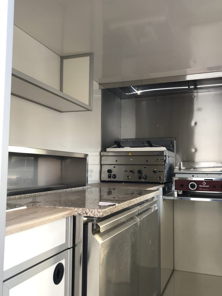 Piaggio GNV food truck