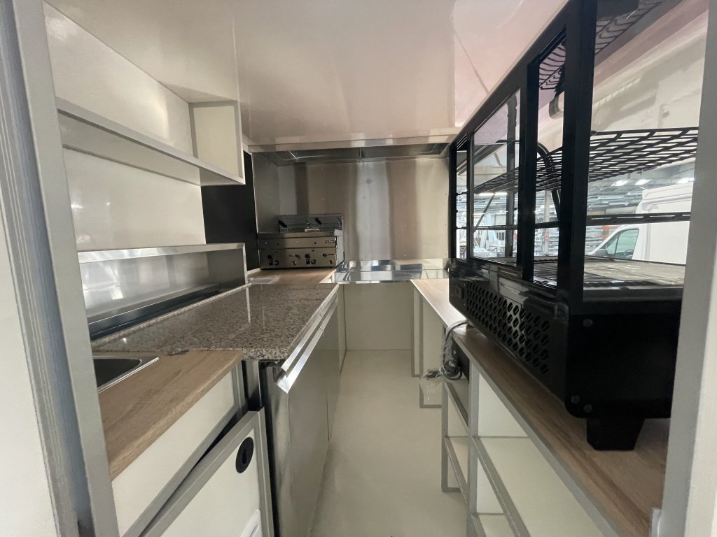 Piaggio GNV food truck