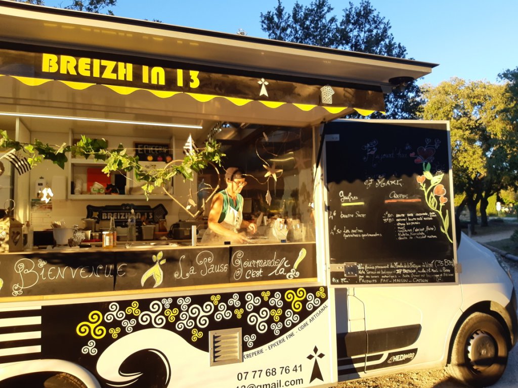 camion crêpes breizh in 13 Hedimag Mme Fravalo
