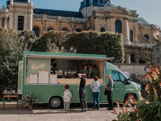 Chez Poupette un food truck vintage by Hedimag